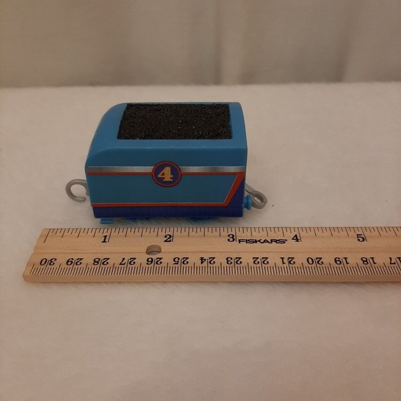 Thomas The Train 2015 Gullane Thomas Limited #4 Coal Car Blue Track Master - Picture 2 of 15